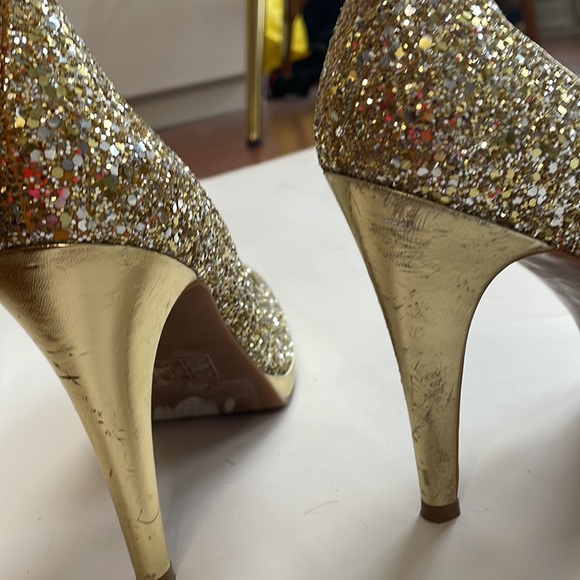 Sparkly gold shoes - Picture 4 of 4